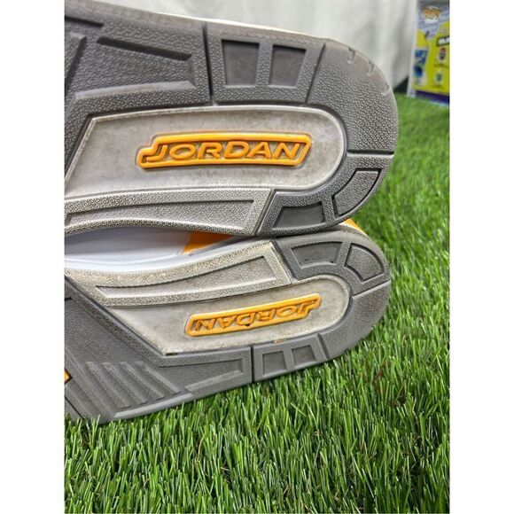 CLEAN OG ALL Size 10w/8.5m Jordan‎ 3 Laser Orange - Picture 5 of 10